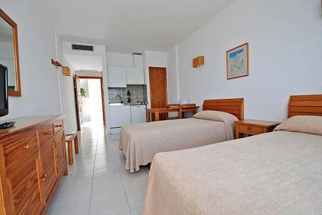 Sol Bahia Ibiza Suites Sant Antoni de Portmany Екстериор снимка